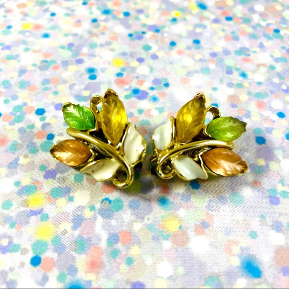 Vintage Jewelry Vintage Rhinestone Leaf Spray Clip On Earrings 6s